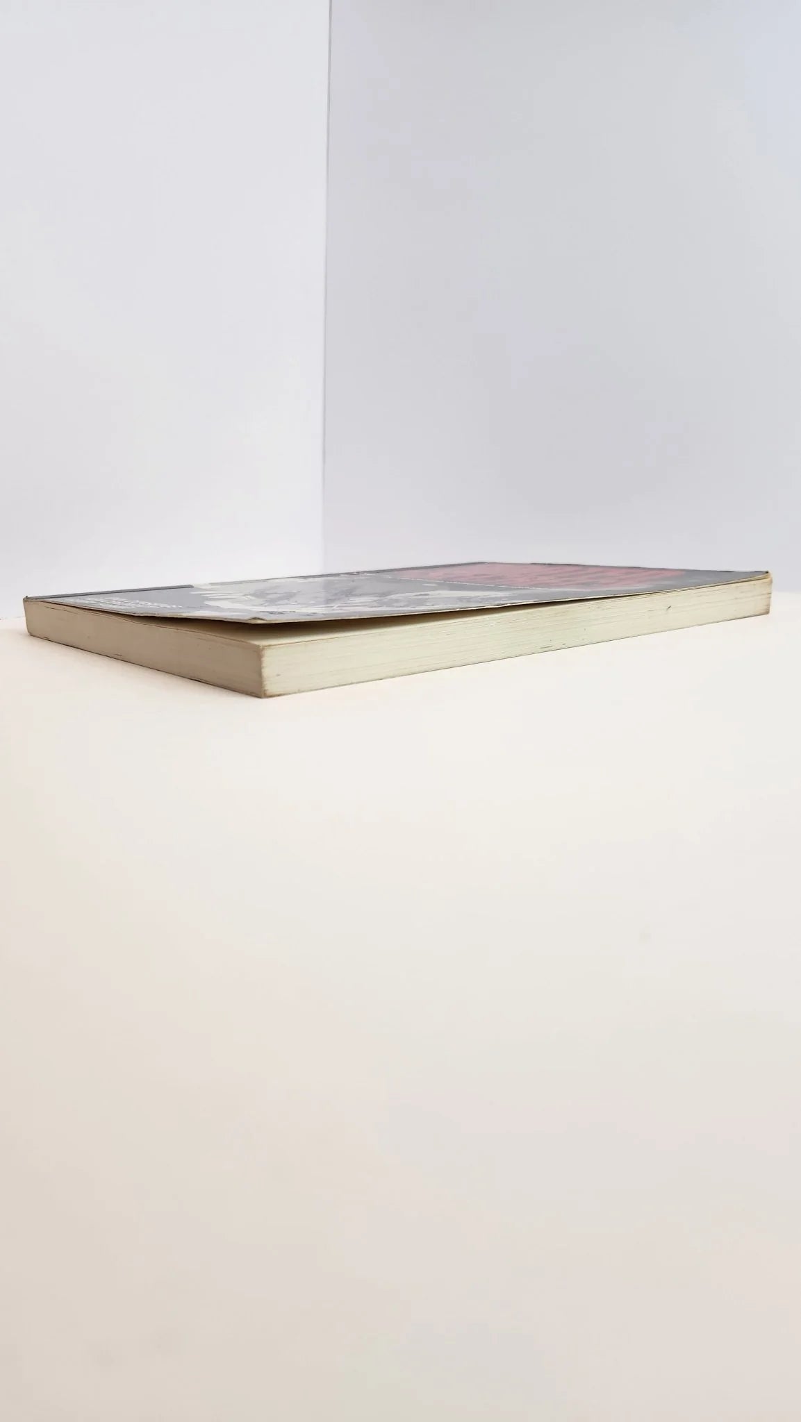 Rooted in Secrecy: The Clandestine Element in Australian Politics - Oakmont Books