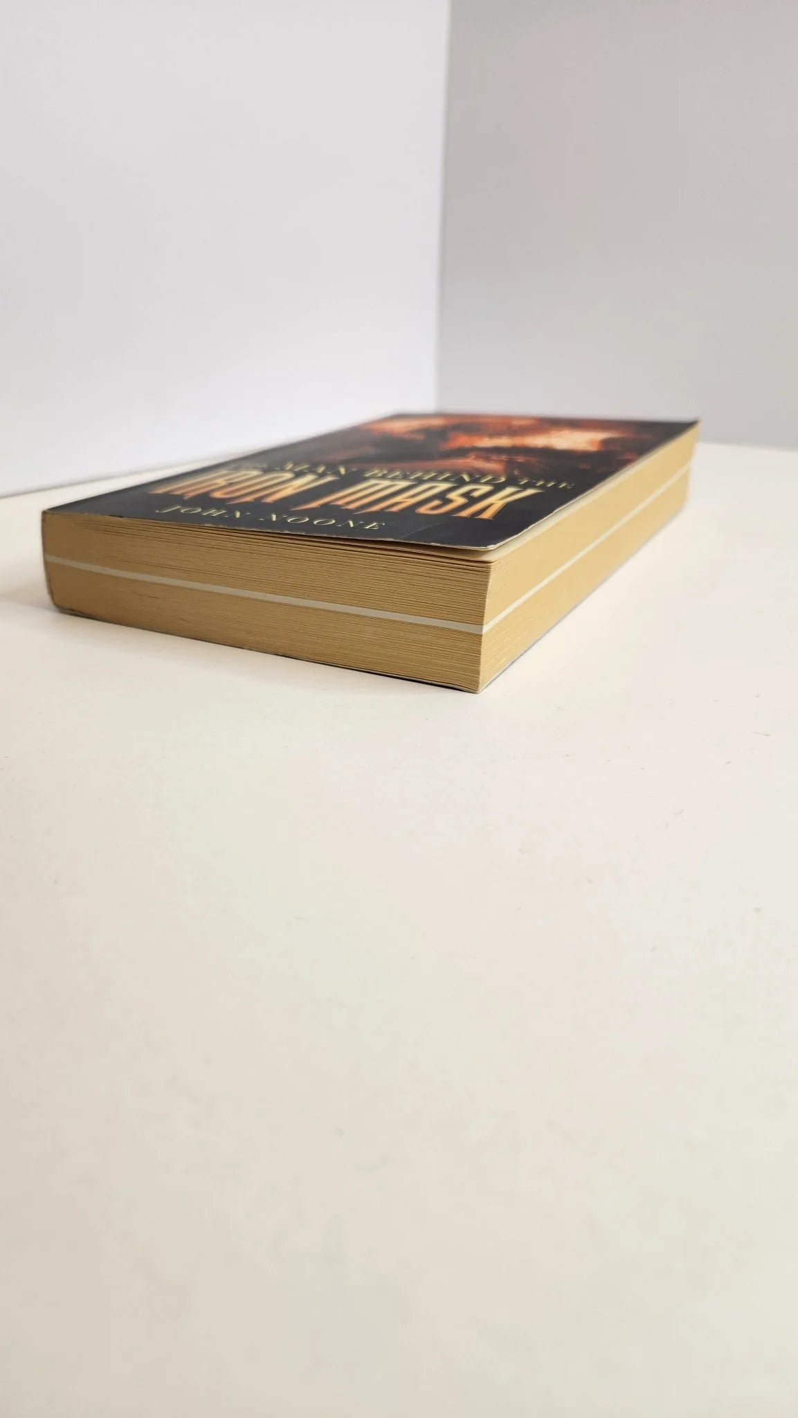 Man Behind the Iron Mask - Oakmont Books